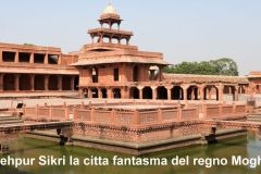 Fatehpur-Sikri-la-citta-fantasma-del-regno-Moghul